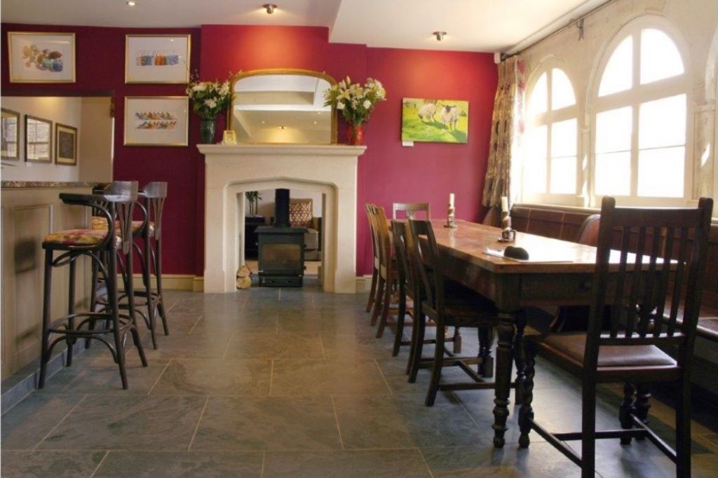Bar and Snug Are at the Kings Arms